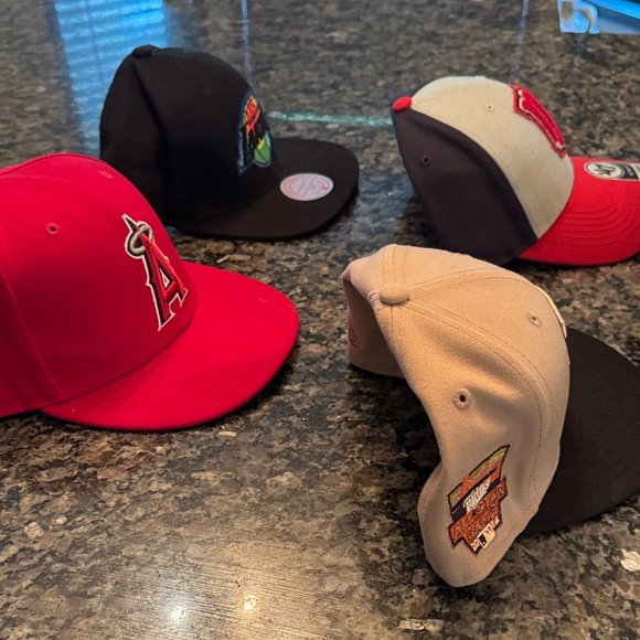 Assorted Sports Team Baseball Caps SnapBack Mitchell & Ness some NWT - Picture 12 of 14